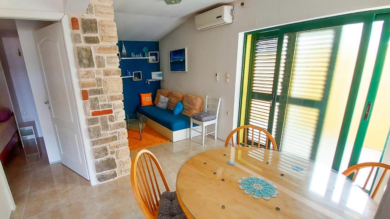 Holiday Home - Beach House 'Amarella' Turanj Dış mekan fotoğraf