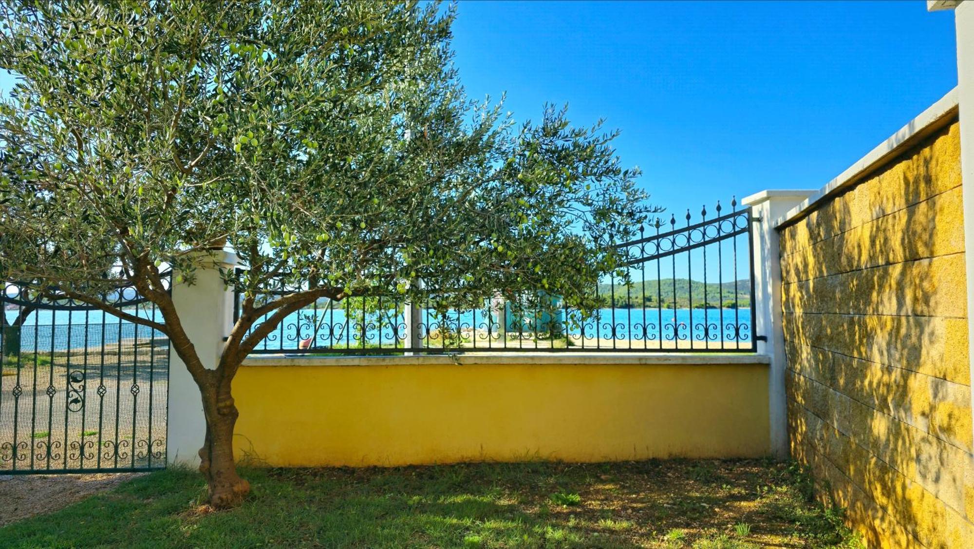 Holiday Home - Beach House 'Amarella' Turanj Dış mekan fotoğraf