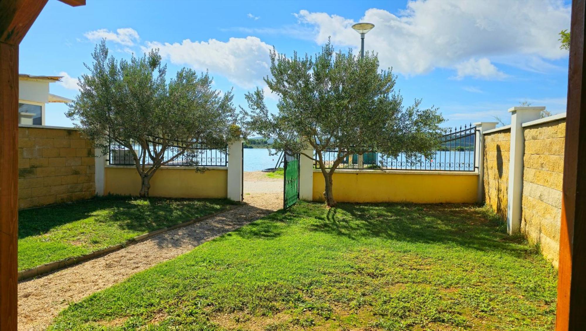Holiday Home - Beach House 'Amarella' Turanj Dış mekan fotoğraf